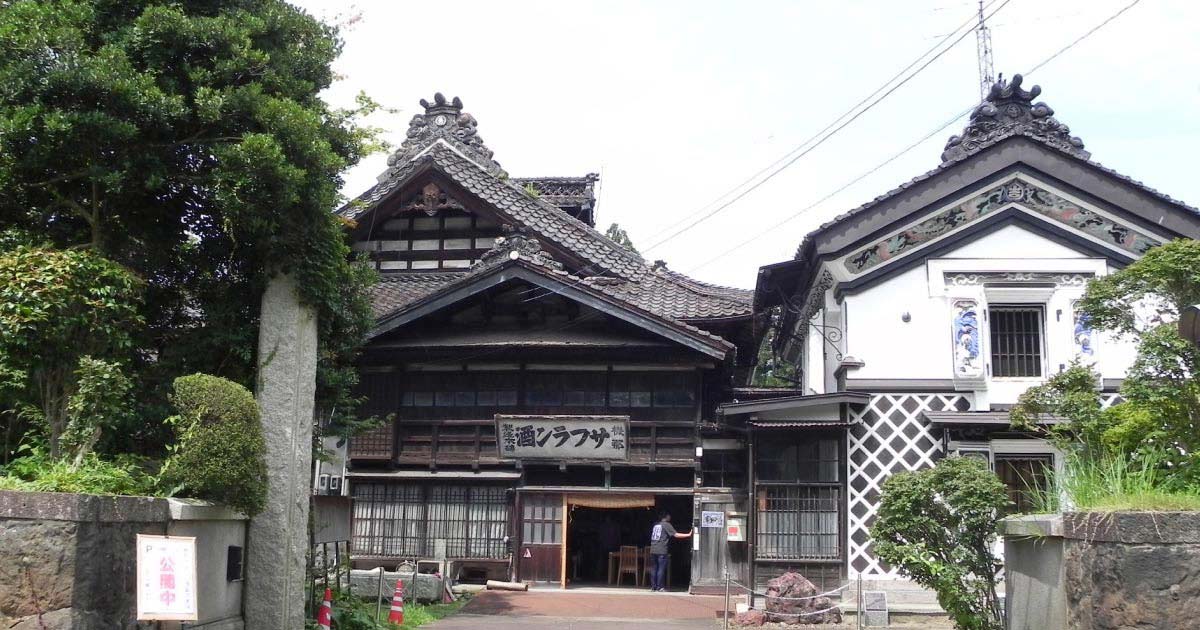 旧機那サフラン酒製造本舗