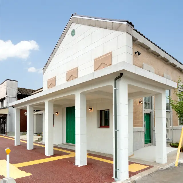 秋山孝ポスター美術館 長岡(APM)の外観